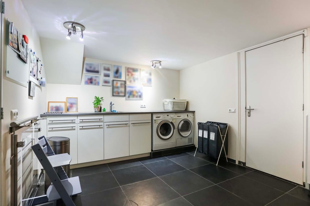 Foto 11 van Burg. Roosmale Nepveulaan 16