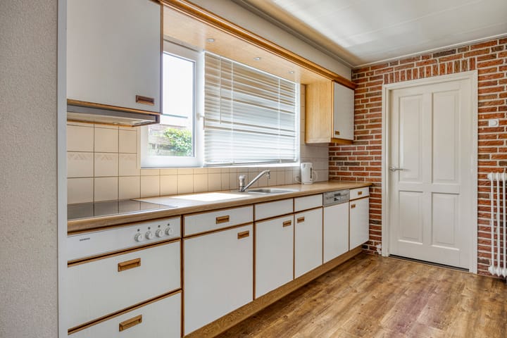 Foto 17 van Leeuwerikstraat 41