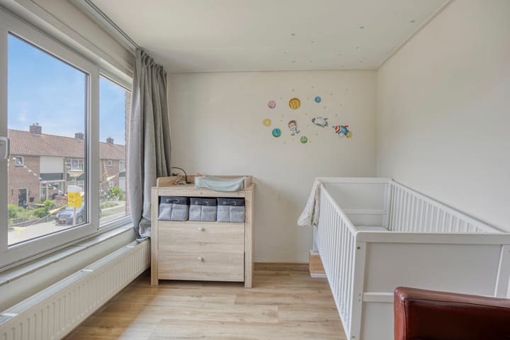 Foto 24 van Leeuwerikstraat 41