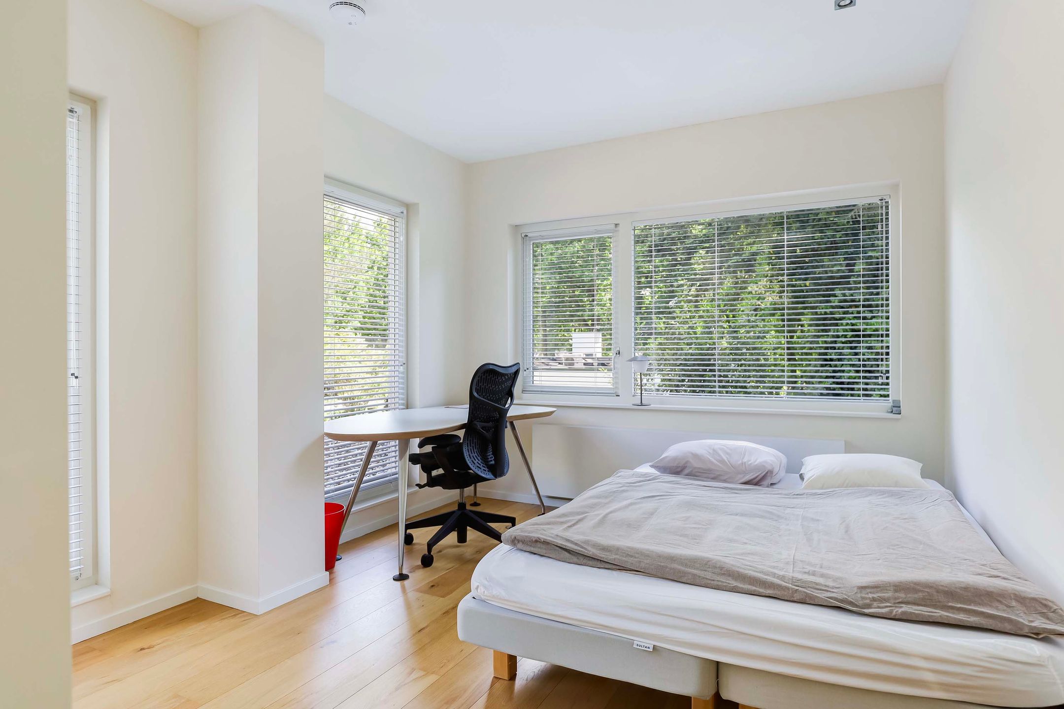 Foto 24 van Burg. Roosmale Nepveulaan 16