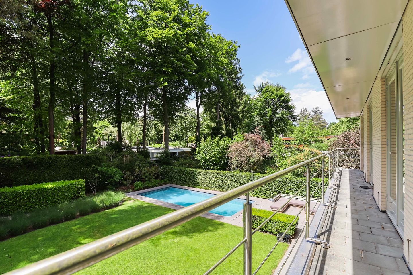 Foto 29 van Burg. Roosmale Nepveulaan 16