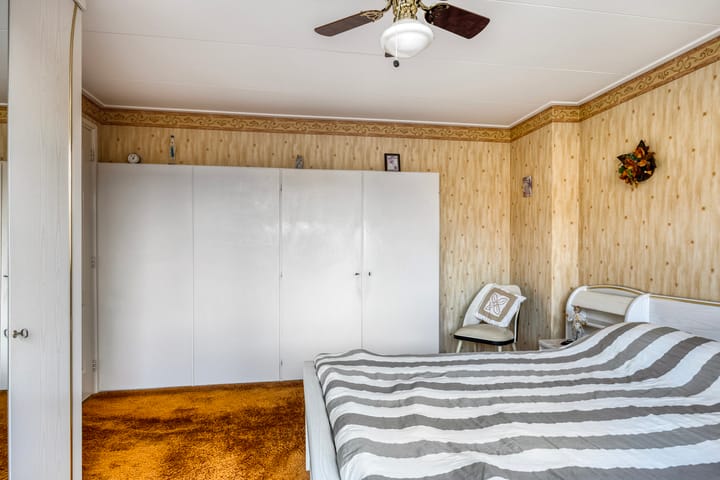 Photo 20 of Schoklandstraat 43