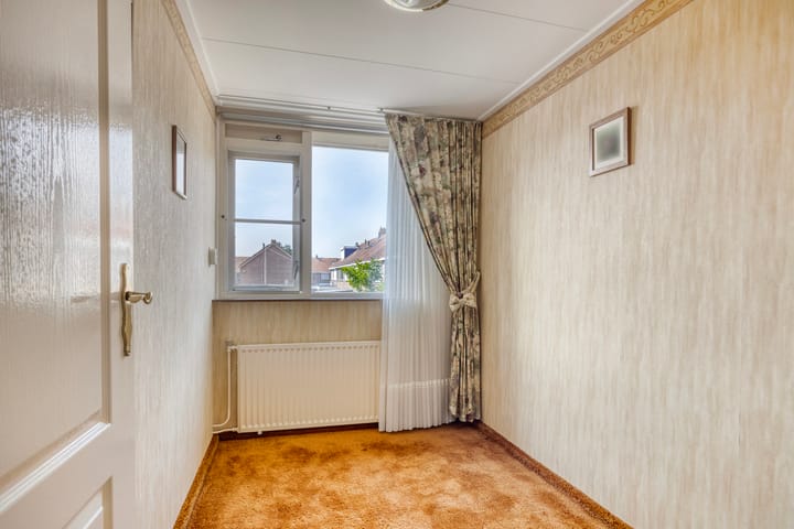 Photo 21 of Schoklandstraat 43