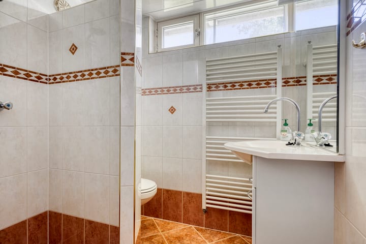 Photo 25 of Schoklandstraat 43