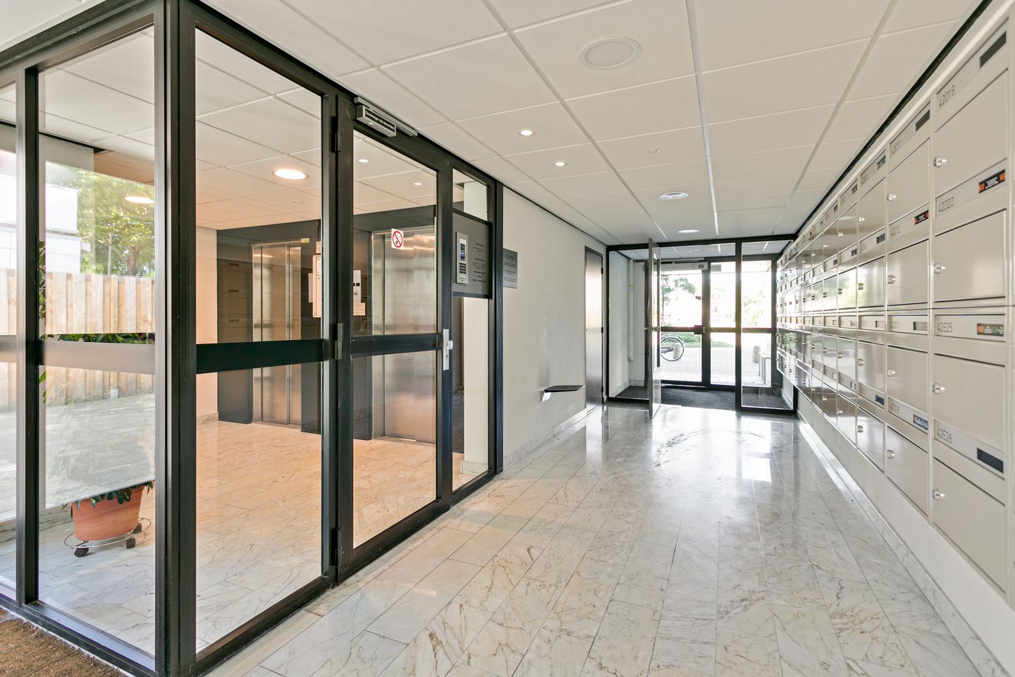 Foto 19 van Doenradestraat 40-C12