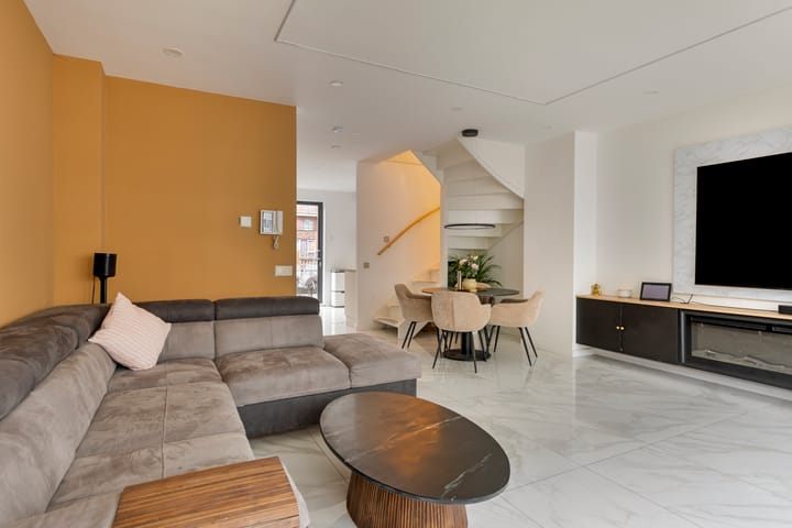 Foto 8 van Akropolishof 25