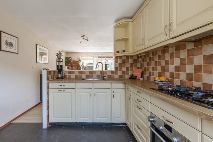 Foto 10 van Hollandiastraat 14