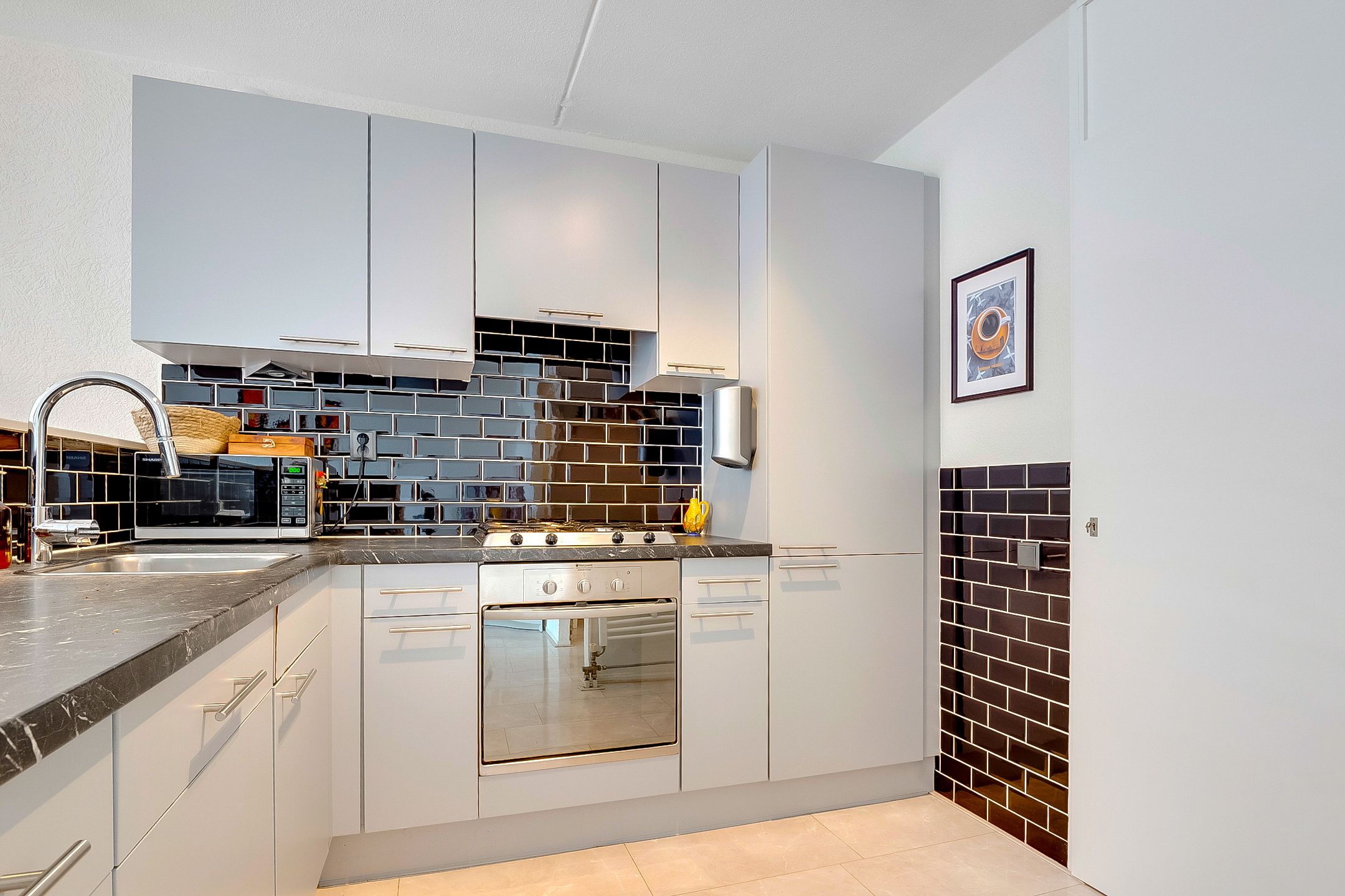 Photo 12 of Zeezigt 288