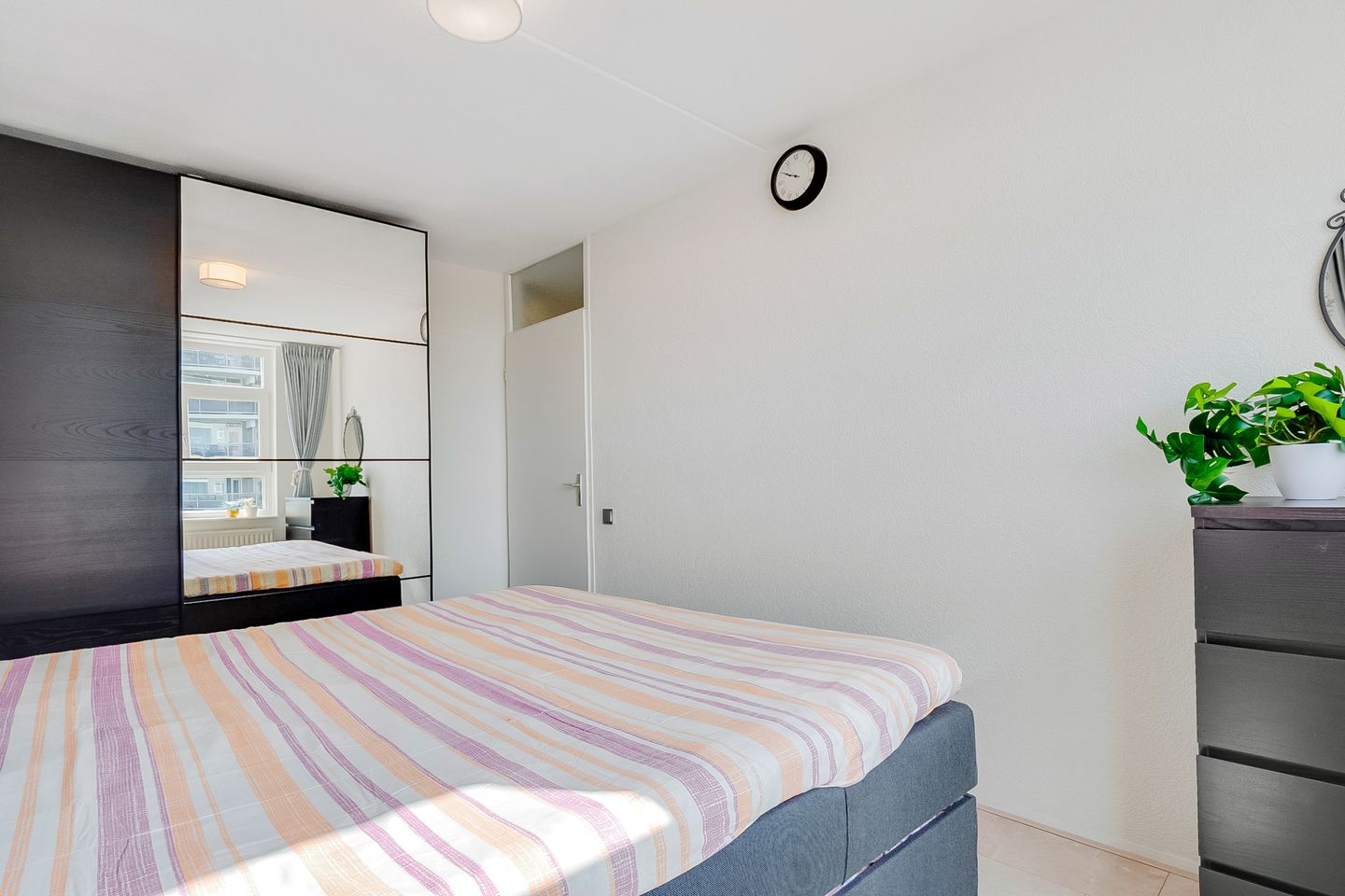 Photo 19 of Zeezigt 288