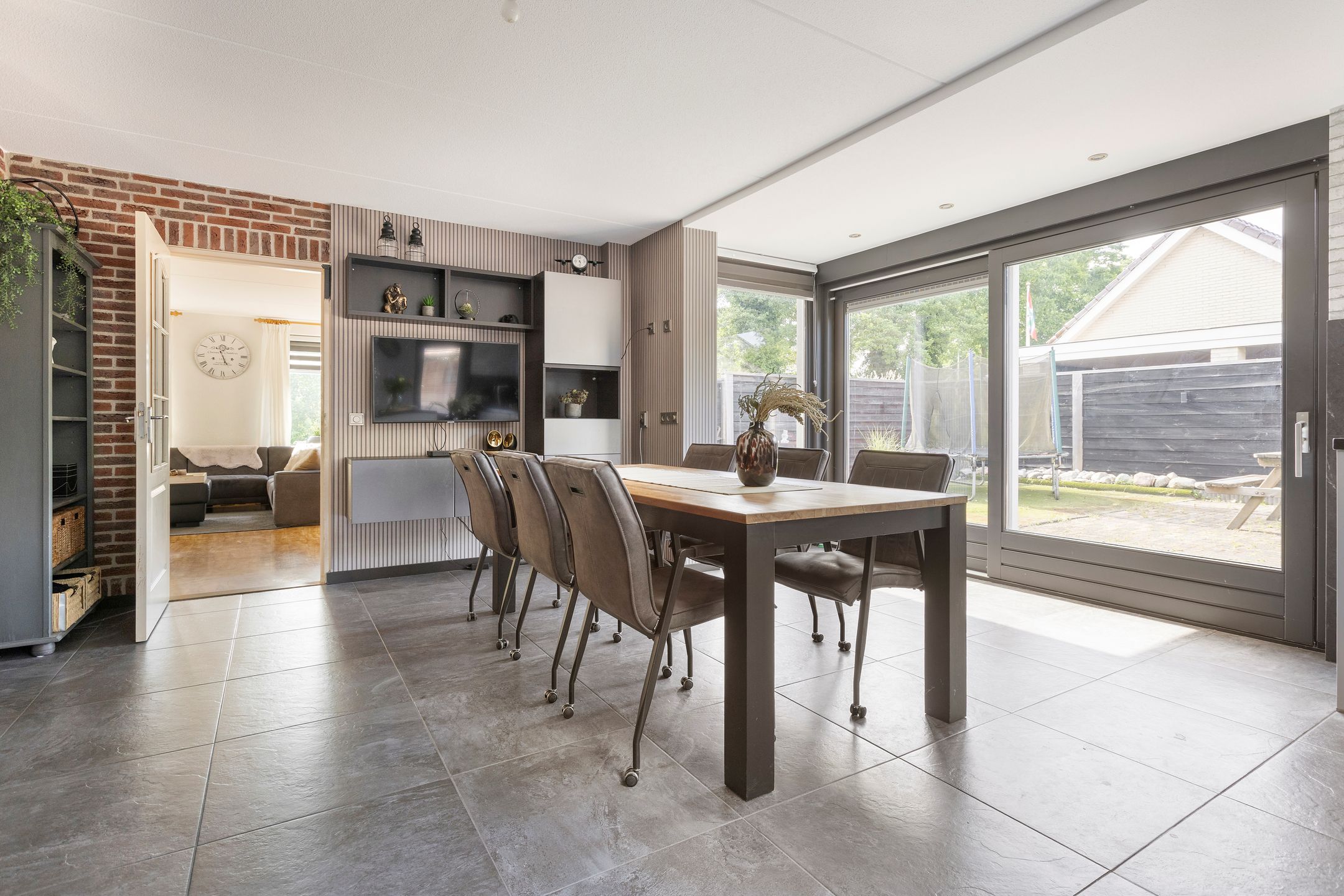 Foto 6 van Weegbree 22