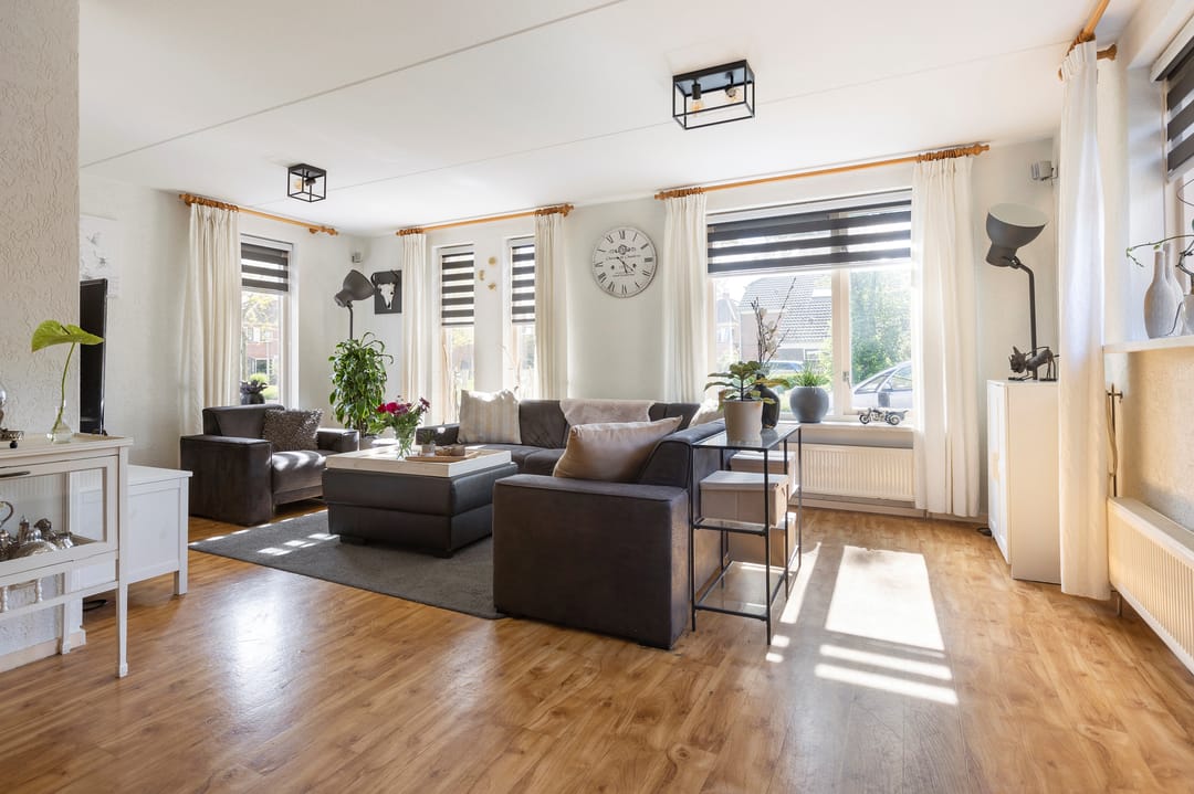 Foto 11 van Weegbree 22