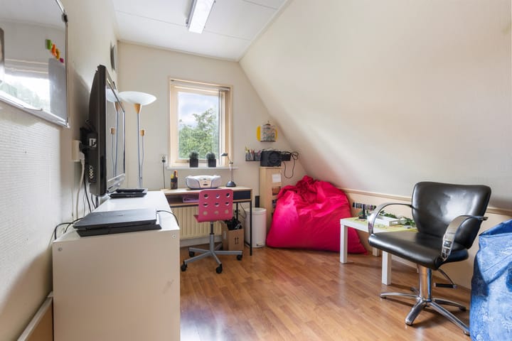 Foto 21 van Weegbree 22