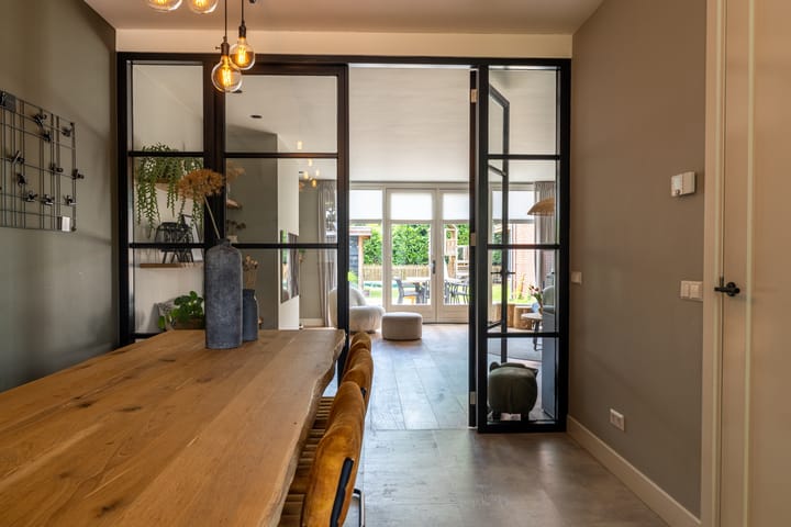 Foto 15 van Burgemeester van der Lelystraat 3-A