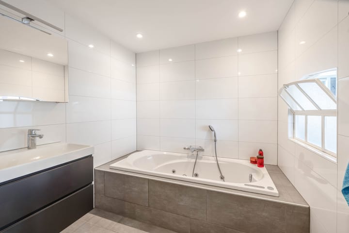 Photo 32 of Watersnip 61