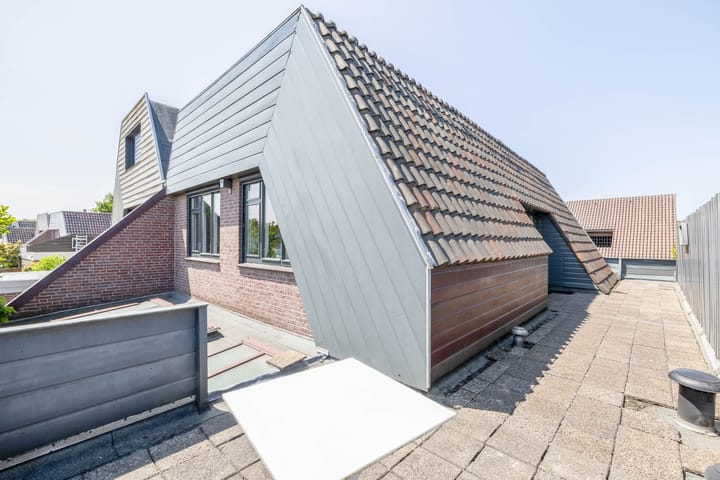 Photo 37 of Watersnip 61