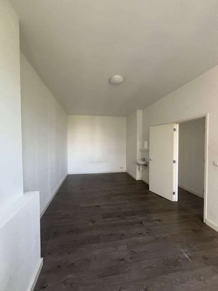 Photo 5 of Middellandplein 31-A01