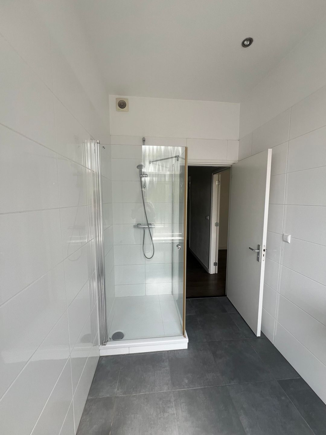 Foto 8 van Middellandplein 31-A01