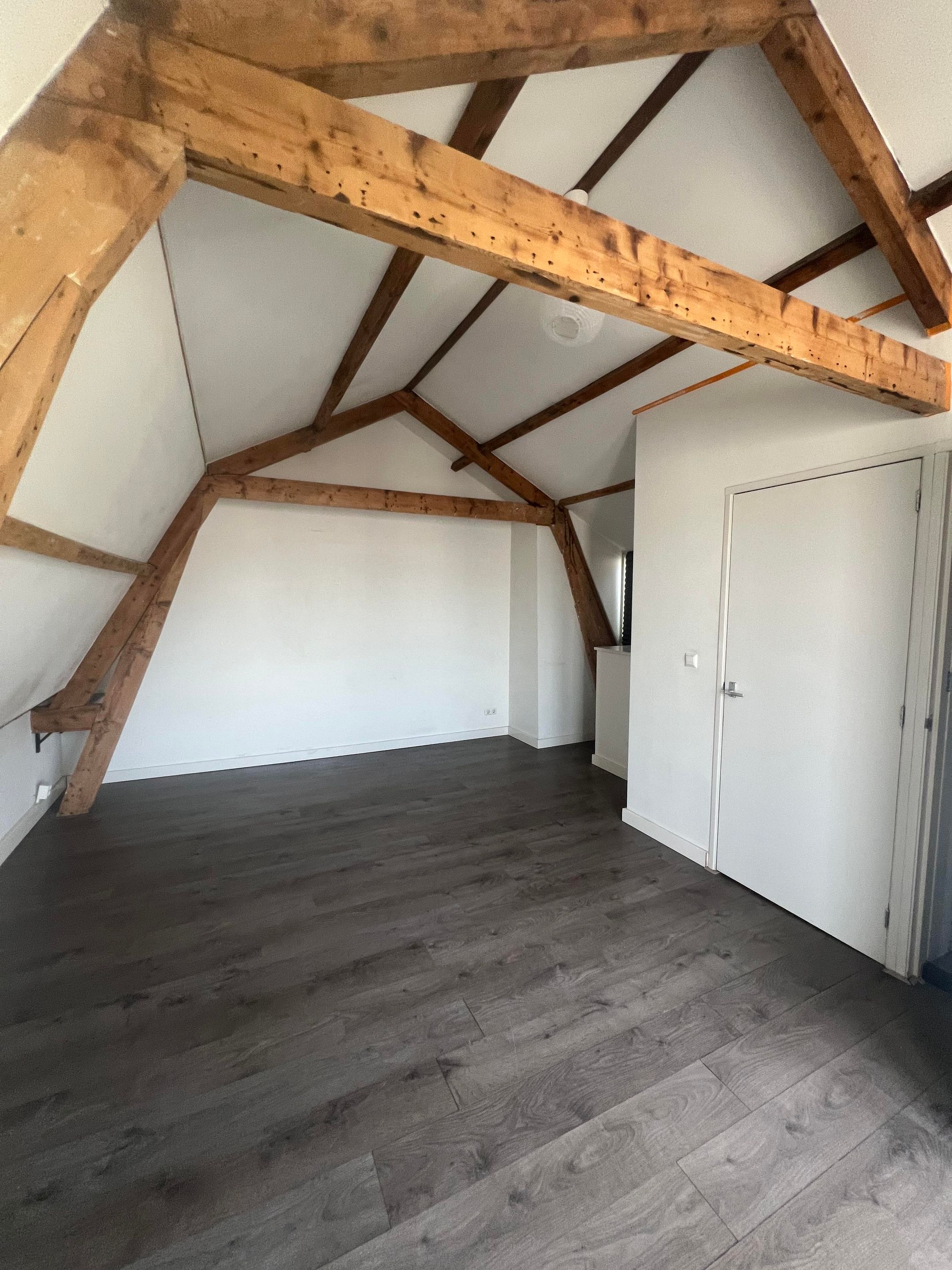 Foto 15 van Middellandplein 31-A01