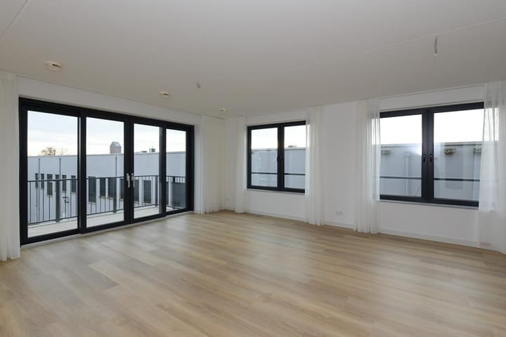 Photo 3 of Dorpsstraat 60