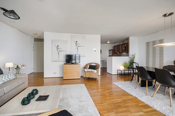 Photo 9 of Avenue Ceramique 13-M