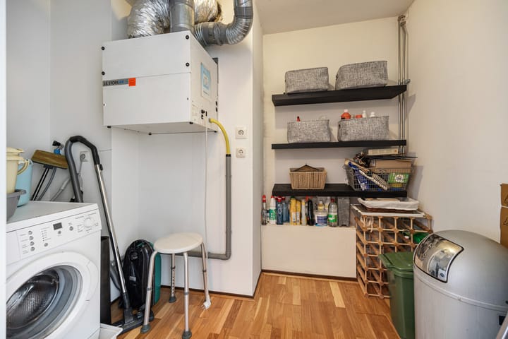 Photo 16 of Avenue Ceramique 13-M