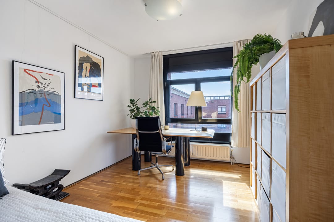 Foto 17 van Avenue Ceramique 13-M