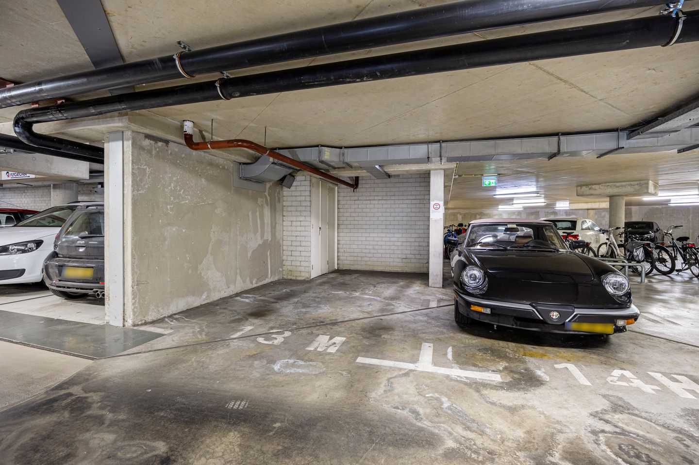 Foto 25 van Avenue Ceramique 13-M