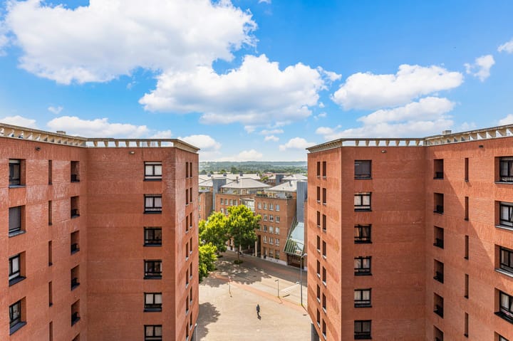 Photo 29 of Avenue Ceramique 13-M