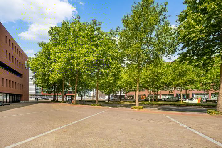 Photo 31 of Avenue Ceramique 13-M