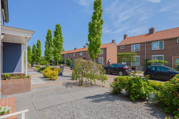 Foto 37 van Julianastraat 17