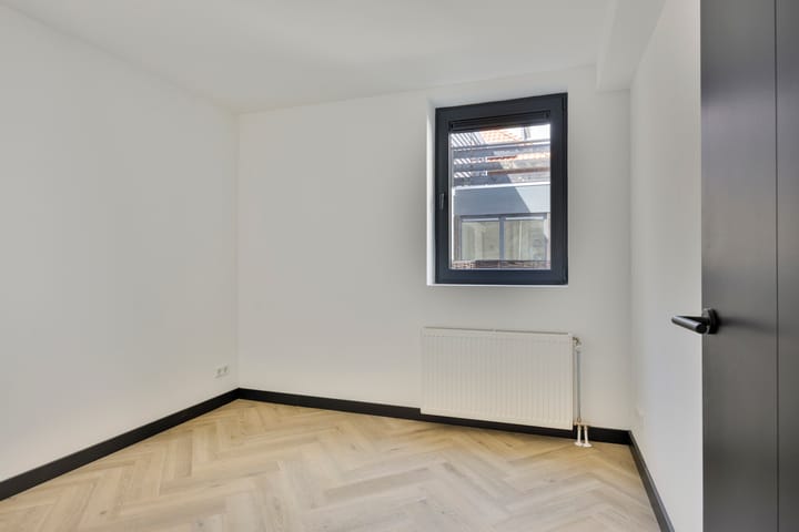 Foto 10 van Gladiolusstraat 20-A