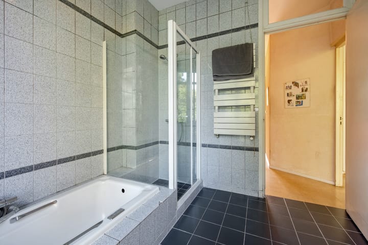 Foto 30 van Julianalaan 75