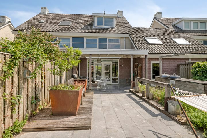 Foto 2 van Dennenhei 40