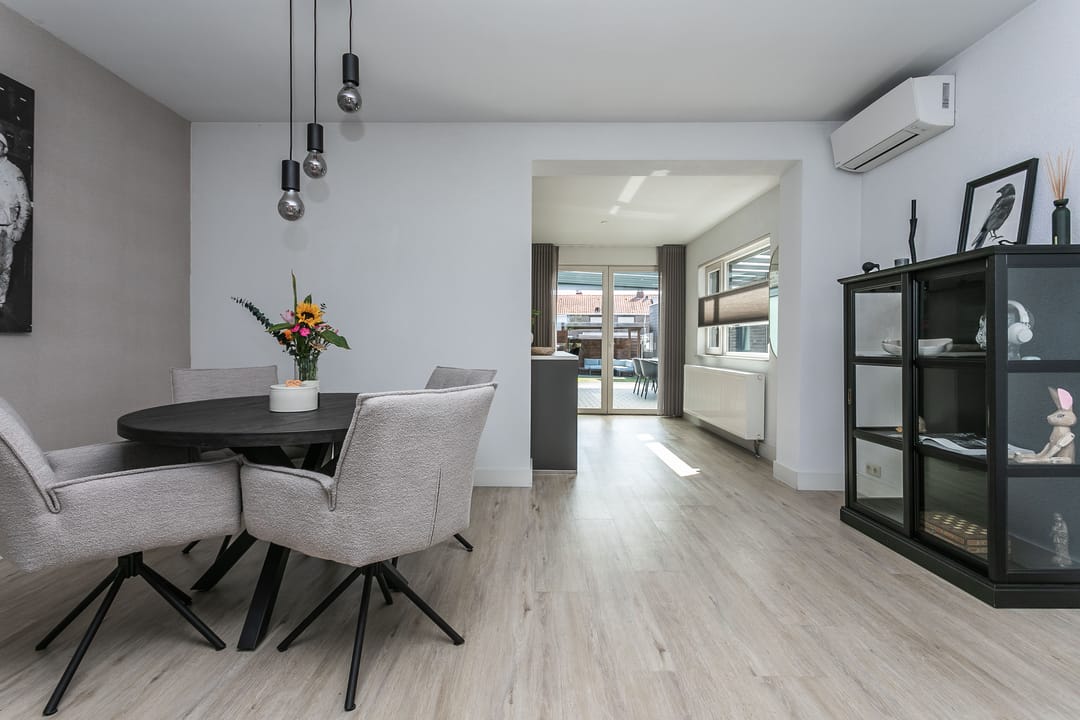 Foto 8 van Emmastraat 61