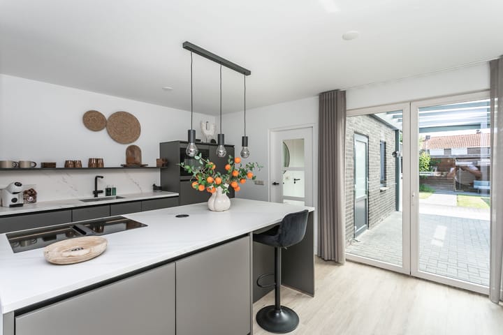 Foto 11 van Emmastraat 61