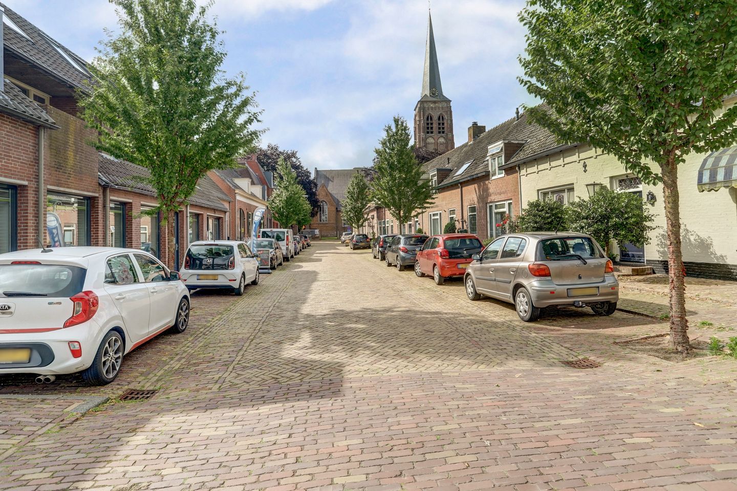 Photo 40 of Kerkstraat 33