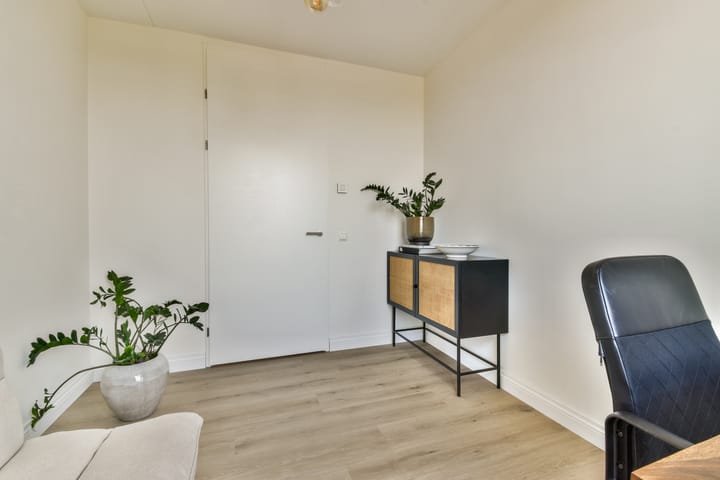 Photo 17 of Galastraat 299