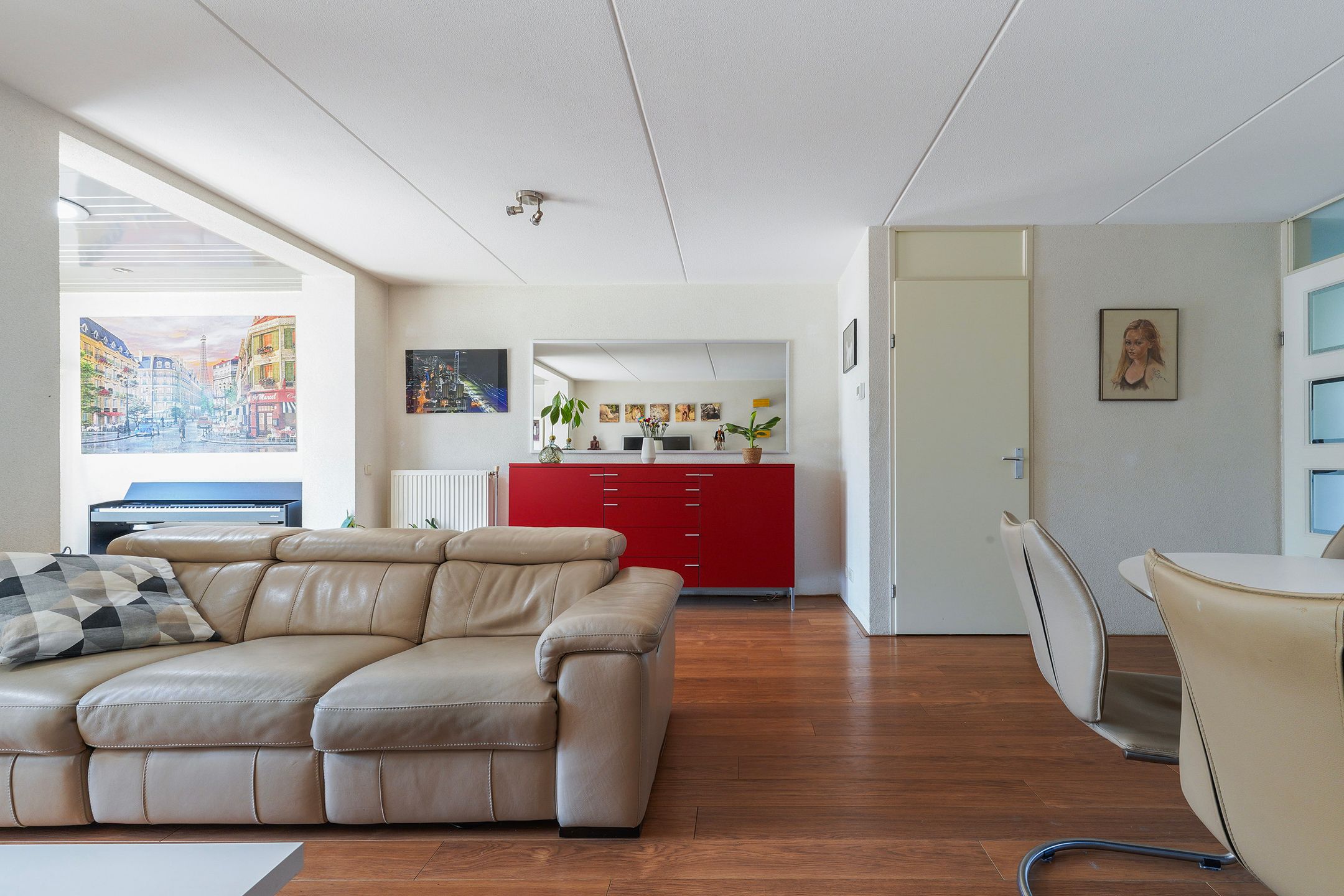 Foto 9 van Hermelijnhage 53