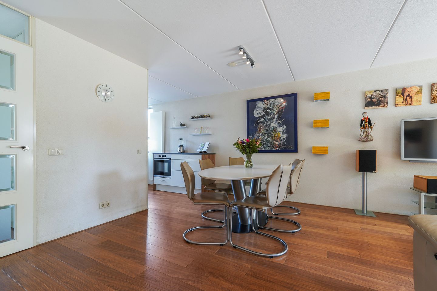 Foto 19 van Hermelijnhage 53