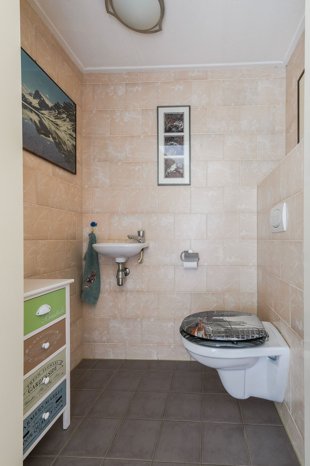 Foto 7 van Hermelijnhage 53