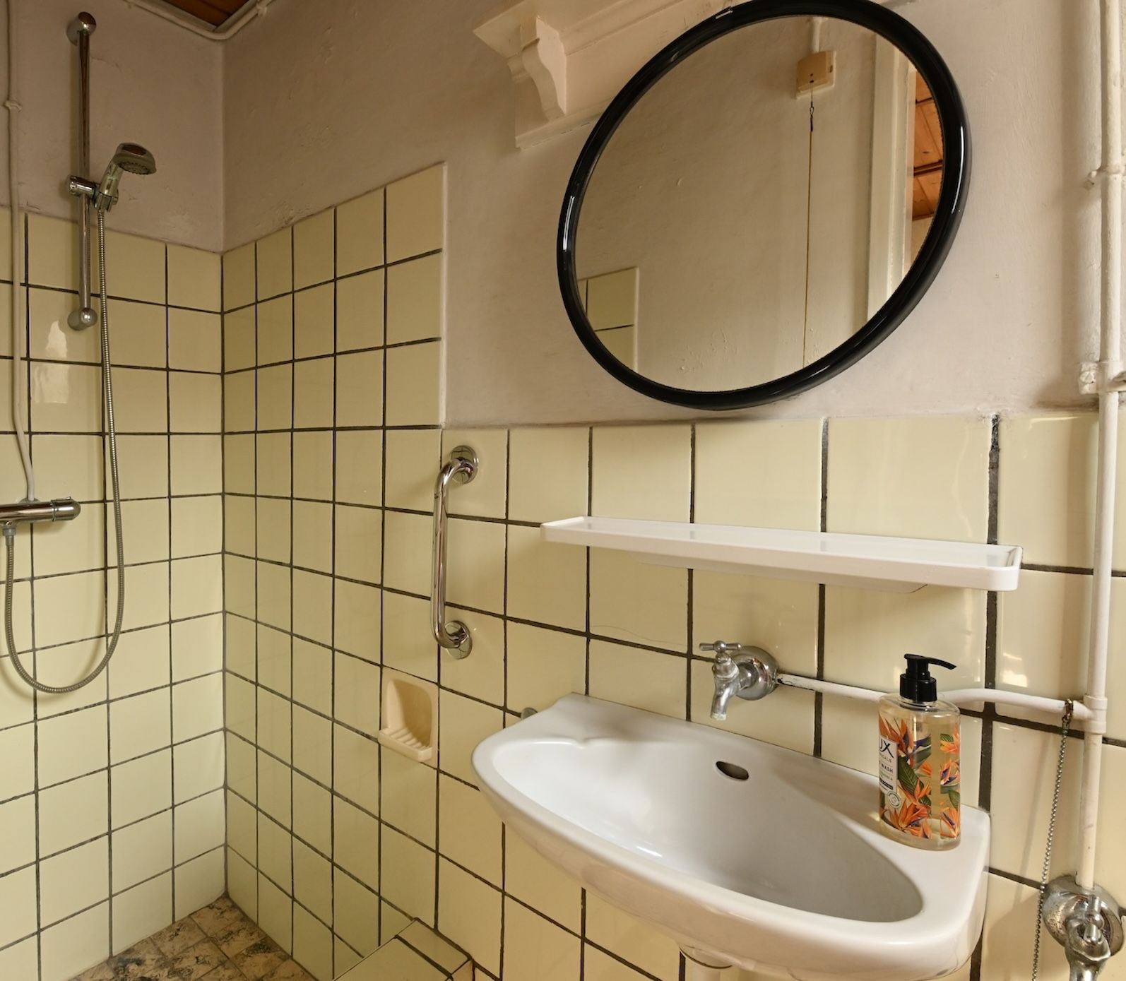 Foto 9 van Julianastraat 8