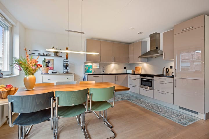 Photo 2 of Hofplein 15