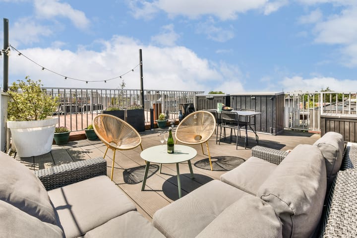 Foto 1 van Luzacstraat 1-4