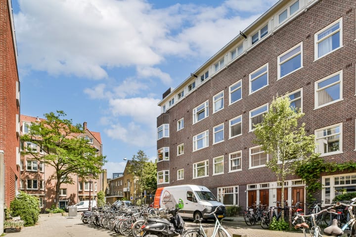 Foto 6 van Luzacstraat 1-4