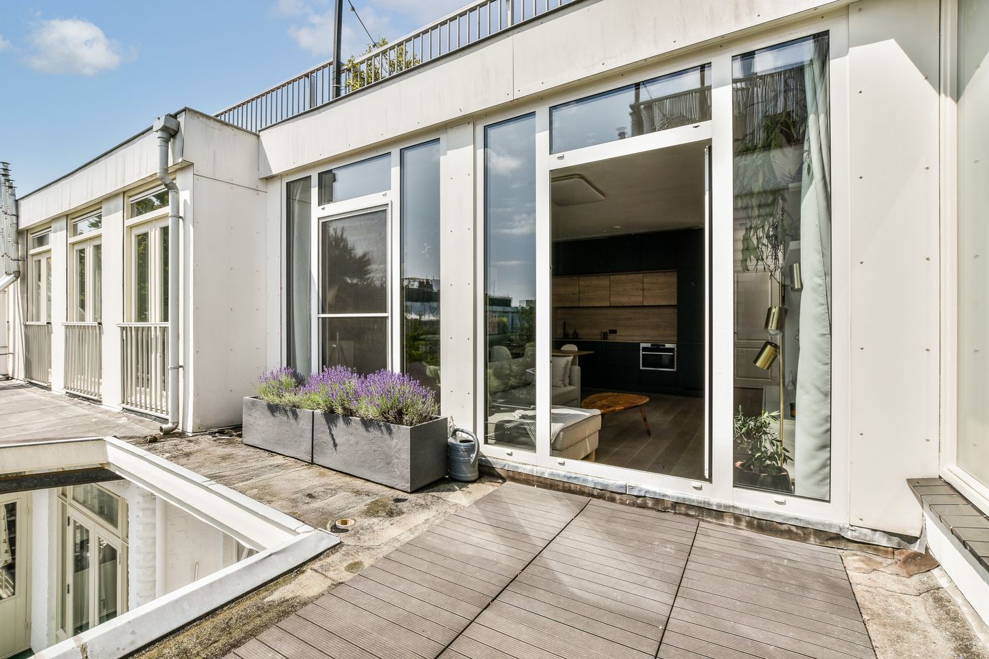 Foto 14 van Luzacstraat 1-4