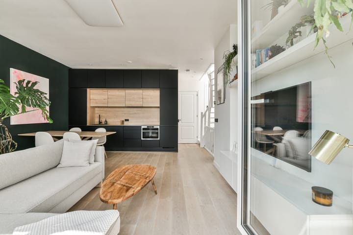 Foto 15 van Luzacstraat 1-4