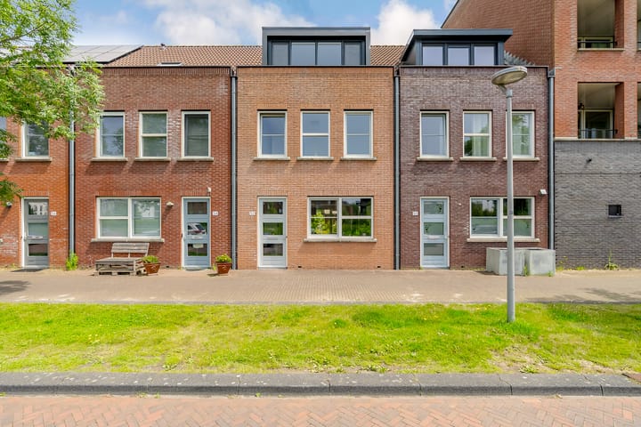 Foto 8 van Denemarkenstraat 52