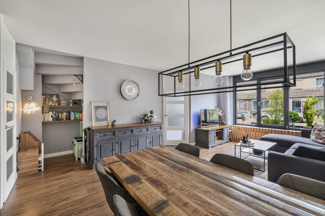 Foto 2 van Scharwoudestraat 8