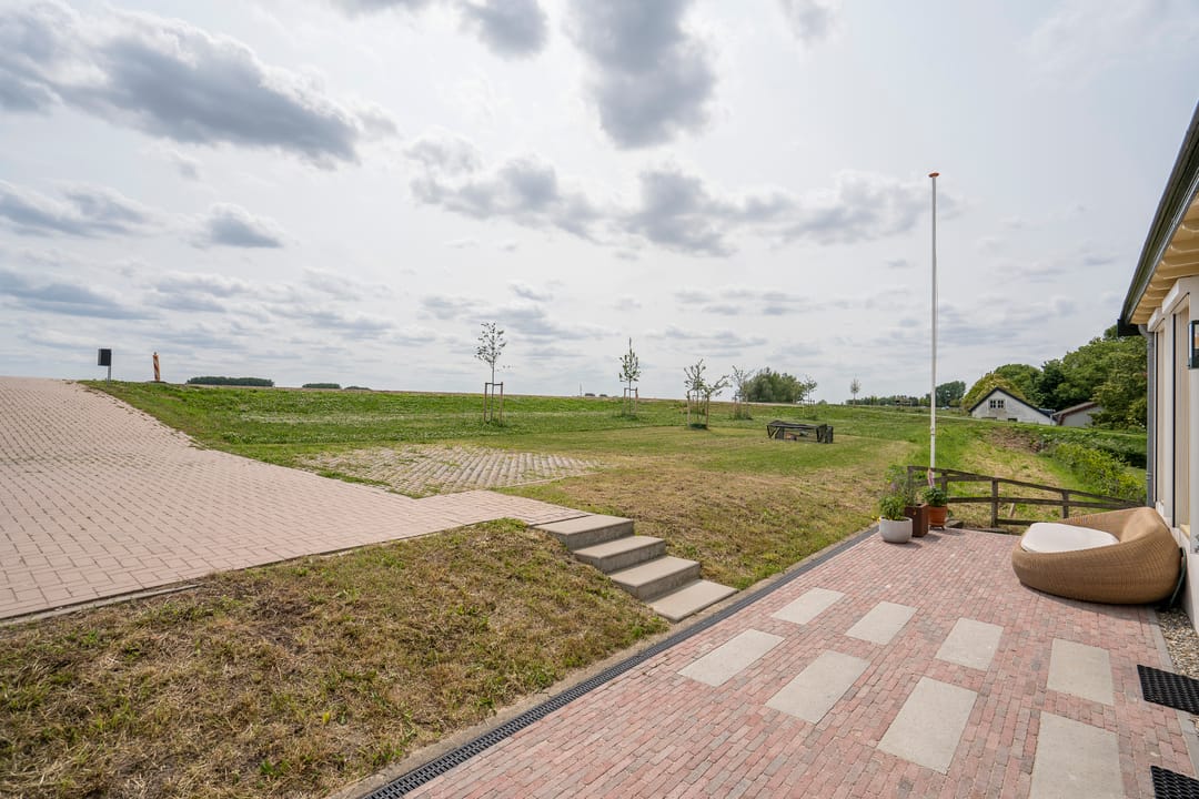 Photo 7 of Waaldijk 136