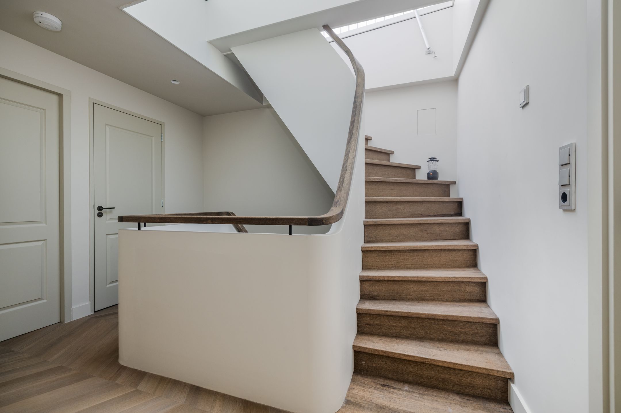 Foto 33 van Nijverheidstraat 284